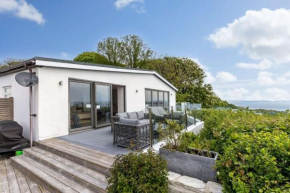 Cove Lodge